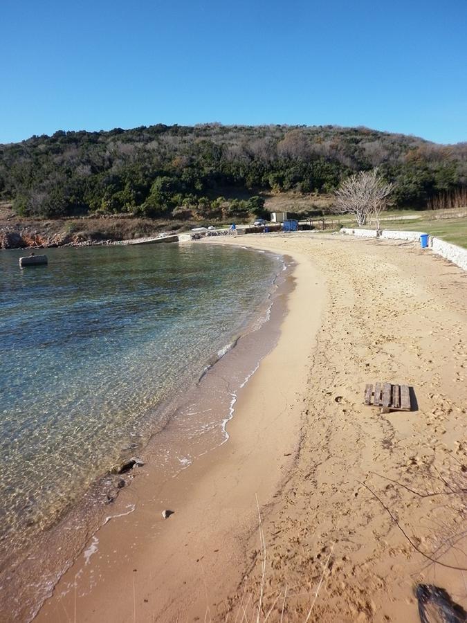 Holiday Home With Sea View Vrbnik Exterior foto